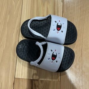 Champion slides